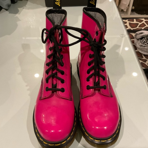 Dr. Martens Shoes Dr Martens Size 6 Fab Condition Poshmark